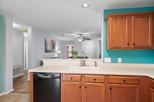 324 Almquist ST, Hutto, TX 78634