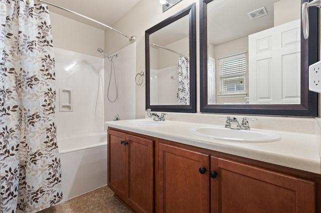 324 Almquist ST, Hutto, TX 78634