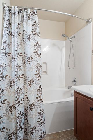 324 Almquist ST, Hutto, TX 78634