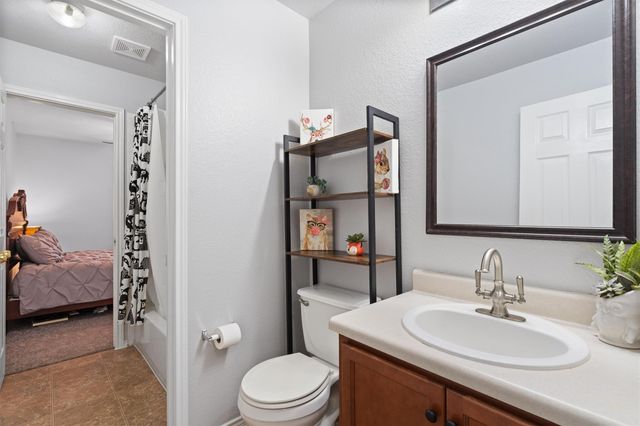324 Almquist ST, Hutto, TX 78634