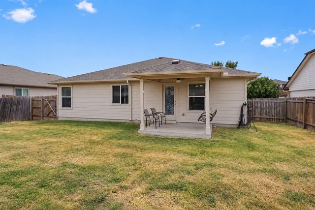 324 Almquist ST, Hutto, TX 78634