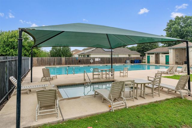 324 Almquist ST, Hutto, TX 78634