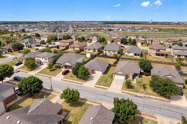 324 Almquist ST, Hutto, TX 78634