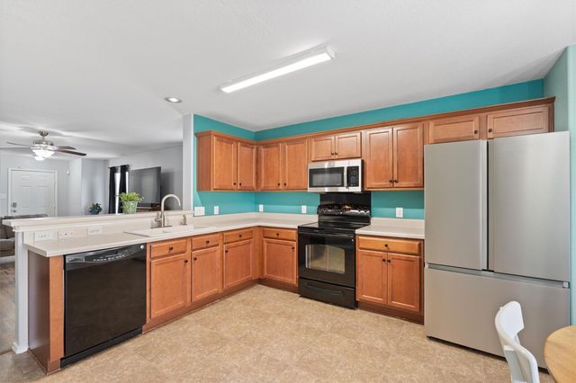 324 Almquist ST, Hutto, TX 78634