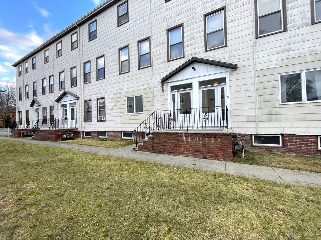 5 Cedar Street 2, Cambridge, MA 02140