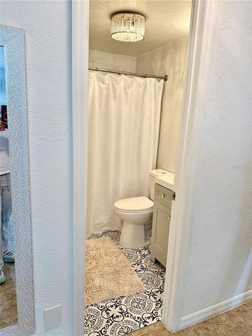 5408 EUREKA SPRINGS ROAD, Tampa, FL 33610