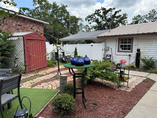 5408 EUREKA SPRINGS ROAD, Tampa, FL 33610