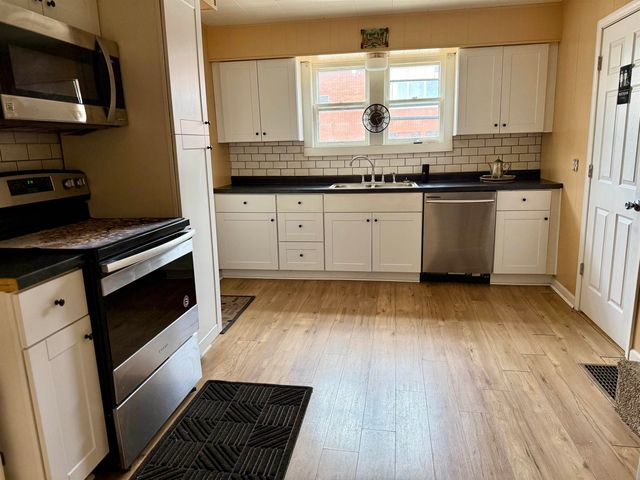 811 Litchfield Street, Bay City, MI 48706