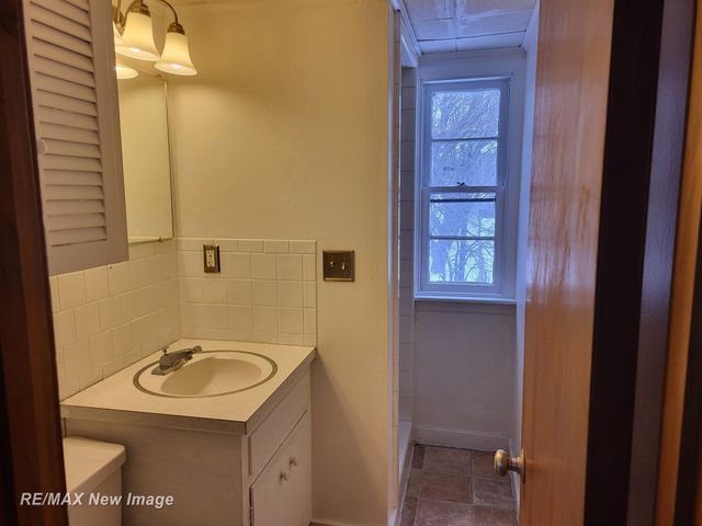 1954 Harry Street, Saginaw, MI 48602