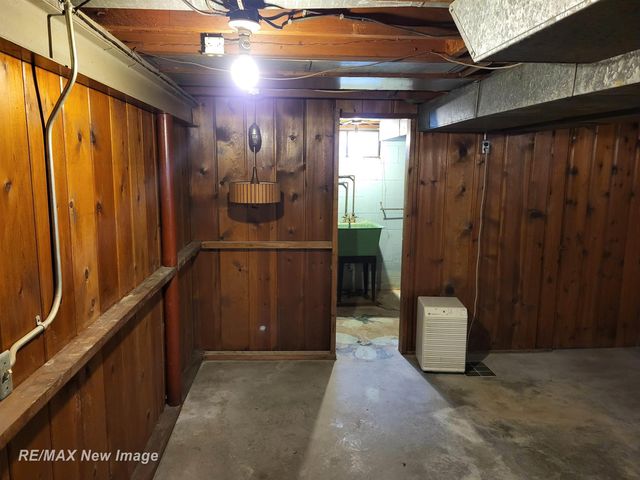 1954 Harry Street, Saginaw, MI 48602