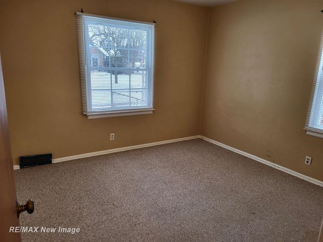 1954 Harry Street, Saginaw, MI 48602