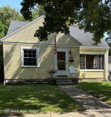 1954 Harry Street, Saginaw, MI 48602