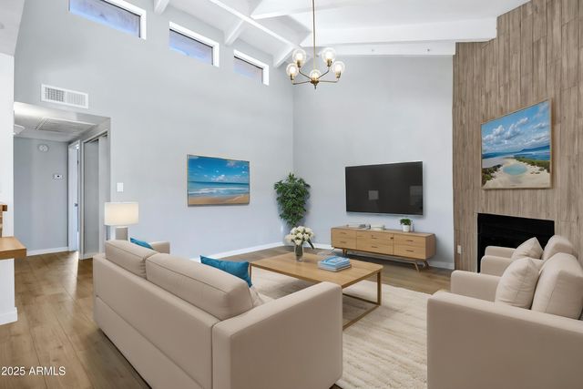 1017 E MARYLAND Avenue 236, Phoenix, AZ 85014