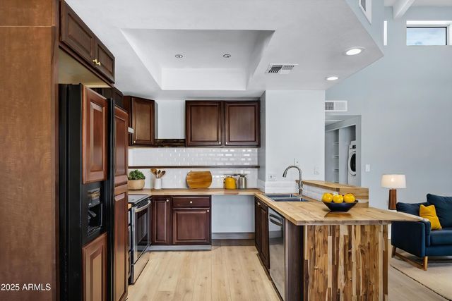 1017 E MARYLAND Avenue 236, Phoenix, AZ 85014