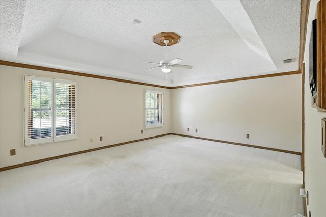 2202 Lakeforest Drive, Weatherford, TX 76087