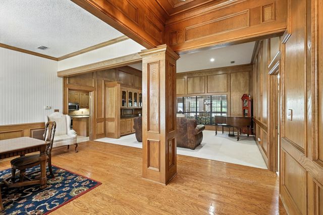 2202 Lakeforest Drive, Weatherford, TX 76087