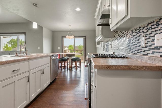 3543 BECKET DRIVE, Green Bay, WI 54313