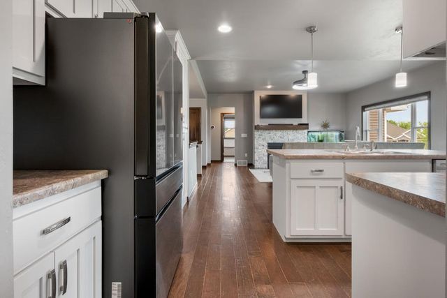 3543 BECKET DRIVE, Green Bay, WI 54313