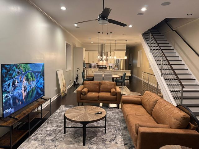 3027 N Allen Avenue, Chicago, IL 60618