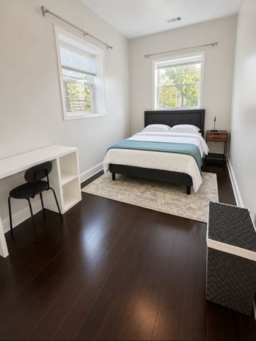 3027 N Allen Avenue, Chicago, IL 60618