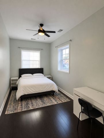 3027 N Allen Avenue, Chicago, IL 60618