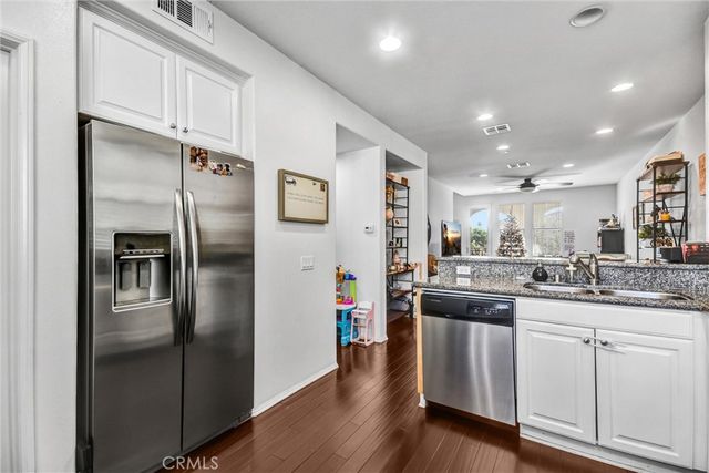 827 E Promenade E, Azusa, CA 91702