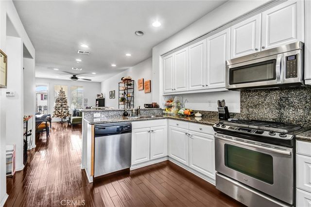 827 E Promenade E, Azusa, CA 91702