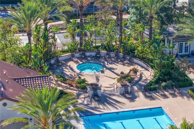 827 E Promenade E, Azusa, CA 91702