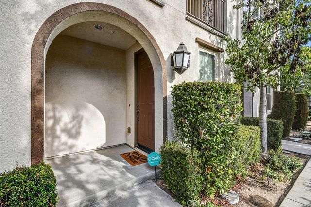827 E Promenade E, Azusa, CA 91702