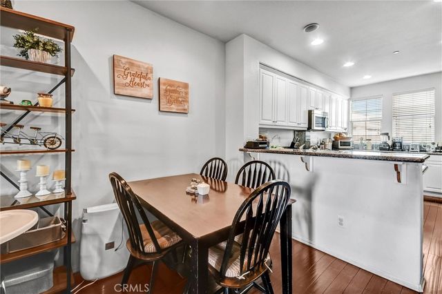 827 E Promenade E, Azusa, CA 91702