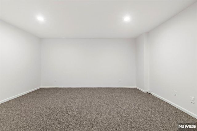 130 Panorama Drive, Edgewater, NJ 07020