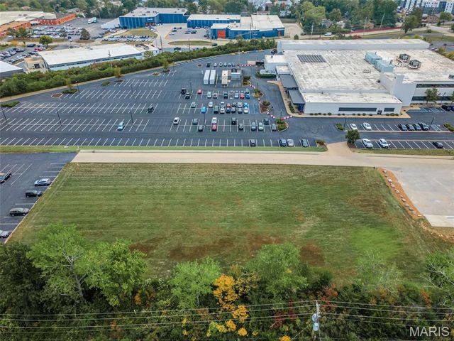 1160 Walters Way Lane, Olivette, MO 63132