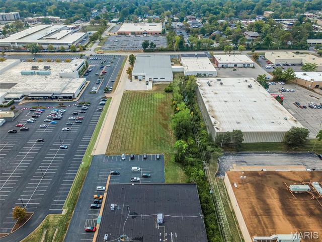 1160 Walters Way Lane, Olivette, MO 63132