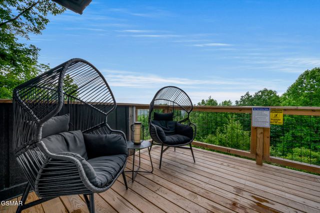 1679 Zurich Road, Gatlinburg, TN 37738