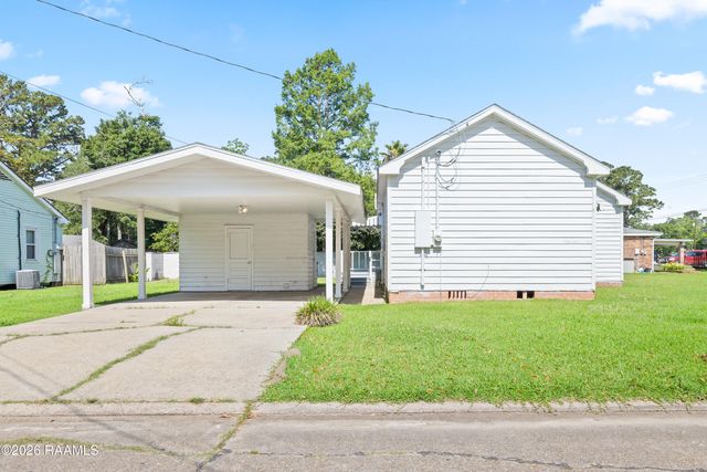 524 Loreauville Road, New Iberia, LA 70563