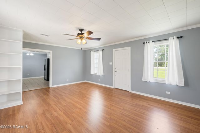524 Loreauville Road, New Iberia, LA 70563