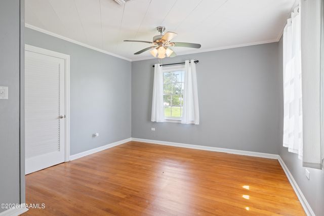 524 Loreauville Road, New Iberia, LA 70563