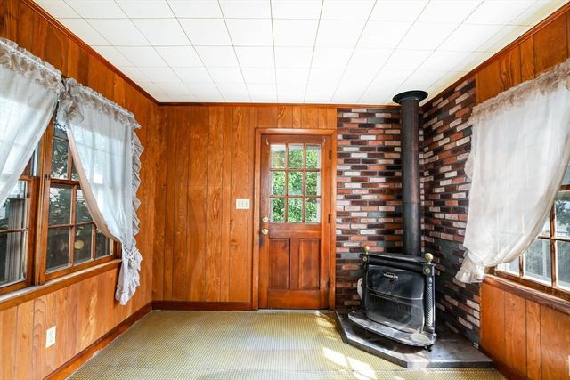 66 Seymour St, New Bedford, MA 02744