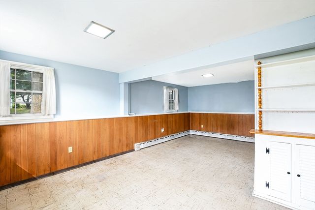 66 Seymour St, New Bedford, MA 02744
