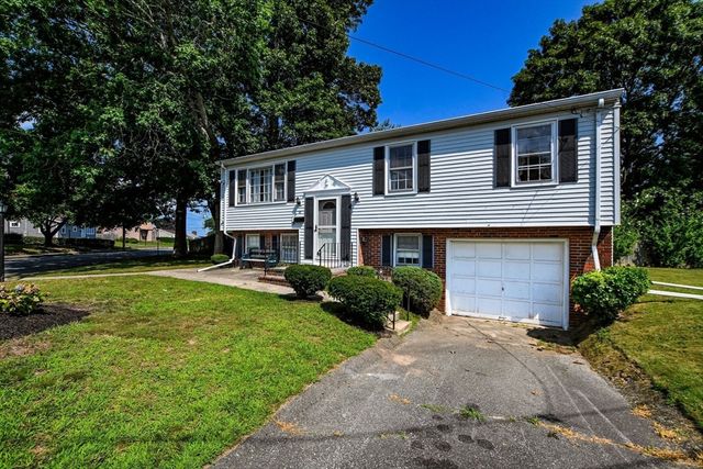 66 Seymour St, New Bedford, MA 02744