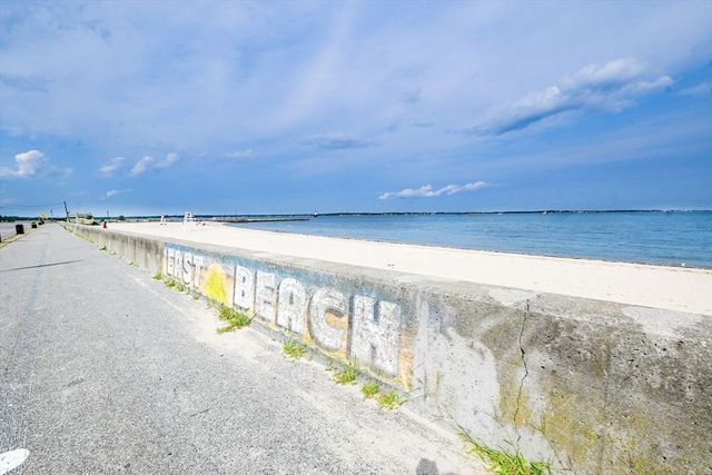 66 Seymour St, New Bedford, MA 02744