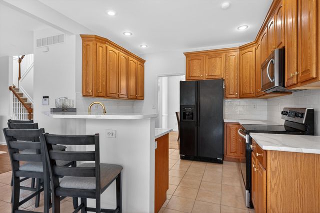 1405 Saddle Club Way, Lexington, KY 40504