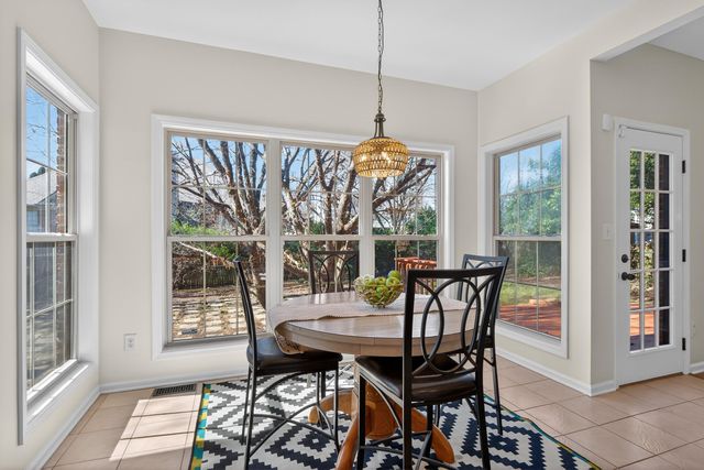 1405 Saddle Club Way, Lexington, KY 40504