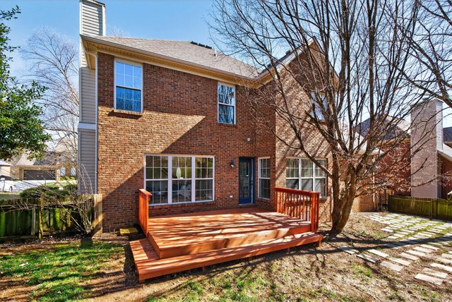 1405 Saddle Club Way, Lexington, KY 40504