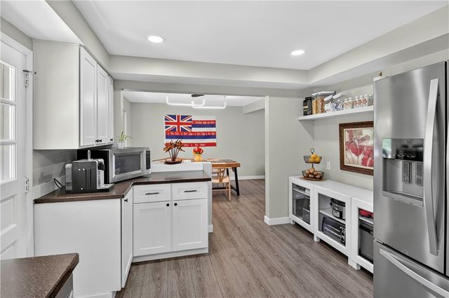 6038 Dalmation Dr, Bethel Park, PA 15102