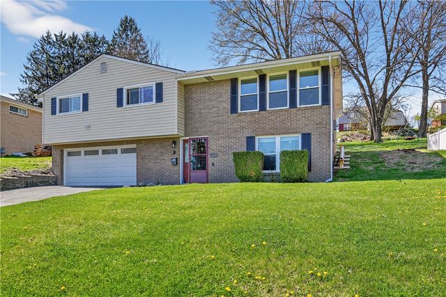 6038 Dalmation Dr, Bethel Park, PA 15102