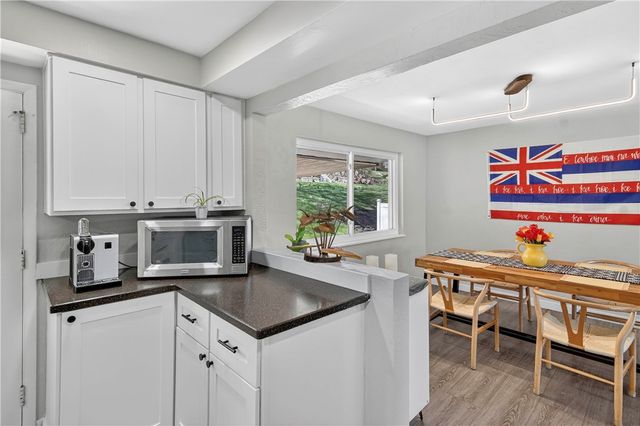 6038 Dalmation Dr, Bethel Park, PA 15102