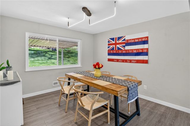 6038 Dalmation Dr, Bethel Park, PA 15102