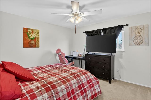 6038 Dalmation Dr, Bethel Park, PA 15102
