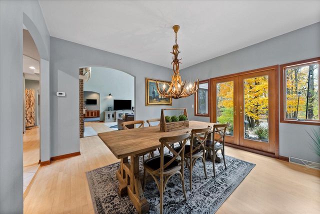 1319 Creekside COURT, Grafton, WI 53024